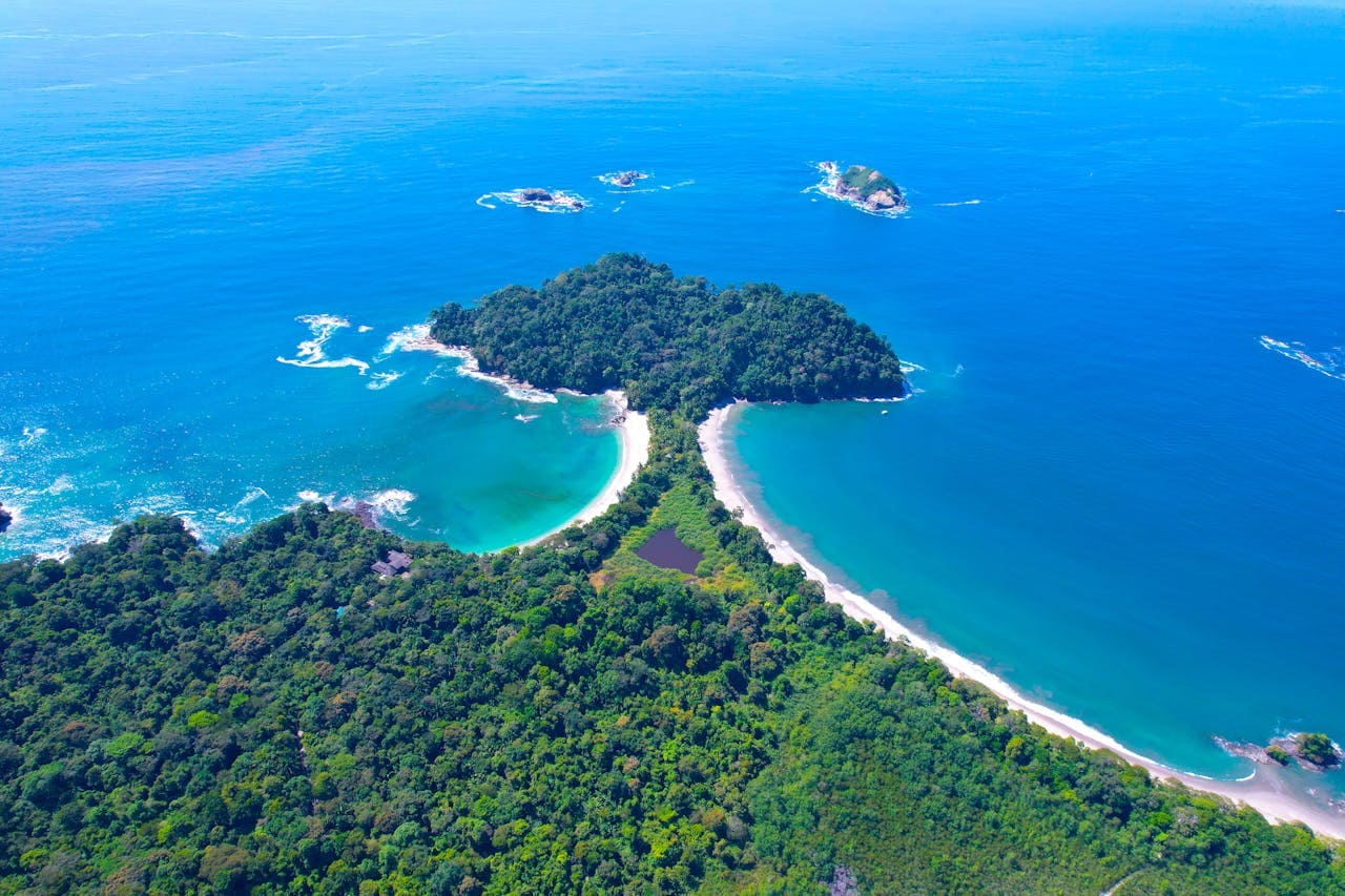 quepos-puntarenas-province-costa-rica